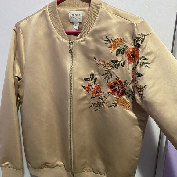 FOREVER 21 Jacket - Picture 2 of 6
